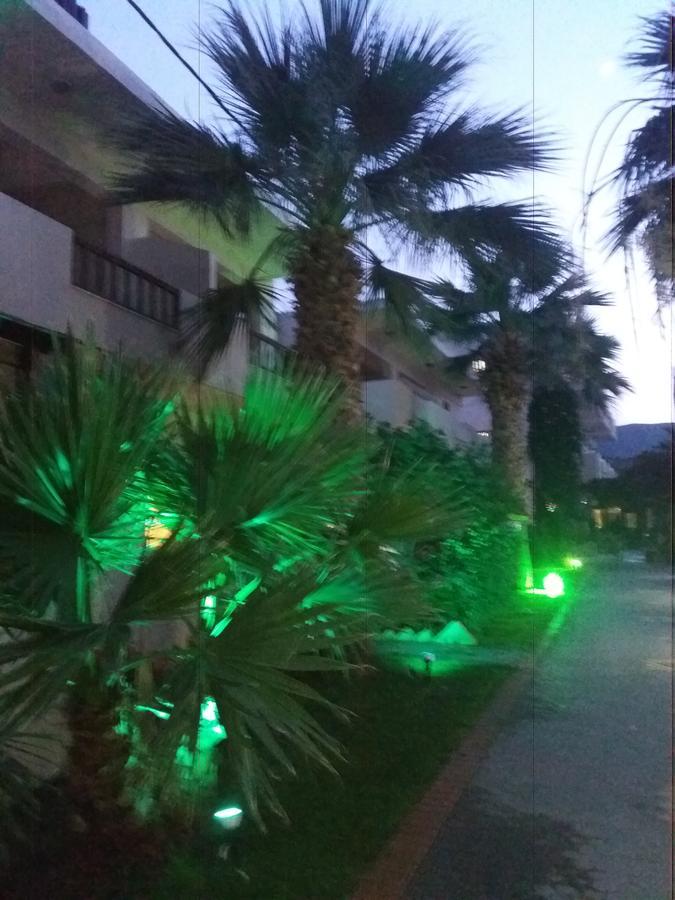 Lia Sofia Apartments Stalida エクステリア 写真
